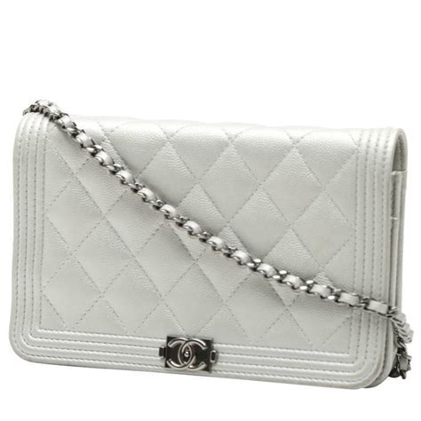 Borsa a tracolla Chanel Wallet on Chain in pelle martellata e 